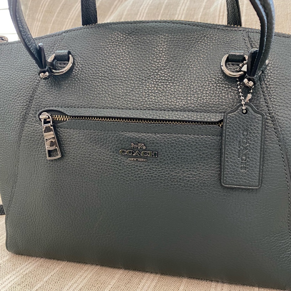 Excellent condition Coach Prairie leather bag - Picture 3 of 8